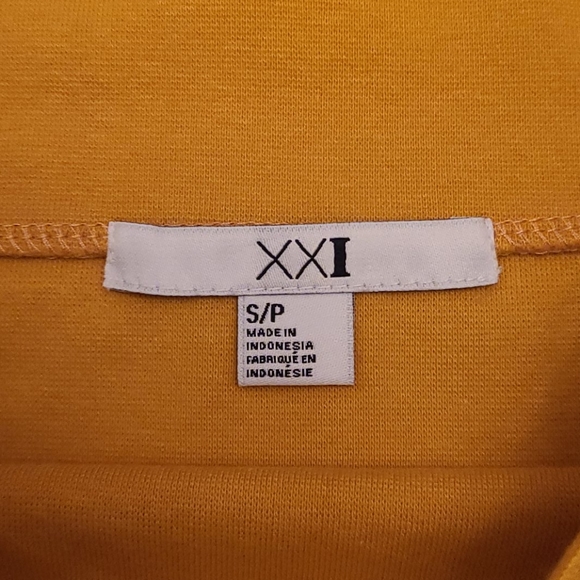 Yellow Cotton Mini Skirt  (🛍 Bundle ANY 6/$36) - Picture 3 of 3